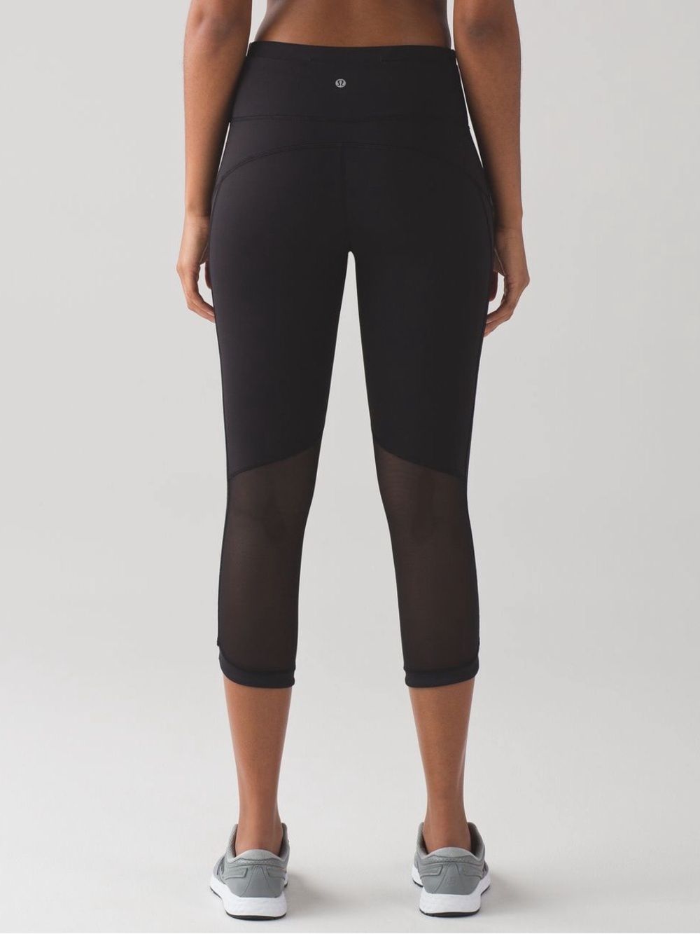Lululemon Hit It 21" Crop Black Mesh Reflective Yoga Running Leggings Size 6
